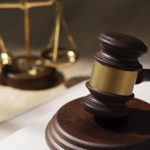 НОҚОНУНИЙ БУЙРУҚ СУД ТАРТИБИДА БЕКОР ҚИЛИНДИ, ХОДИМНИНГ ҲУҚУҚЛАРИ ТИКЛАНДИ